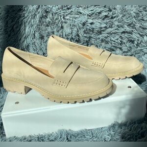 Dolce Vita,7,5,cream loafers for women